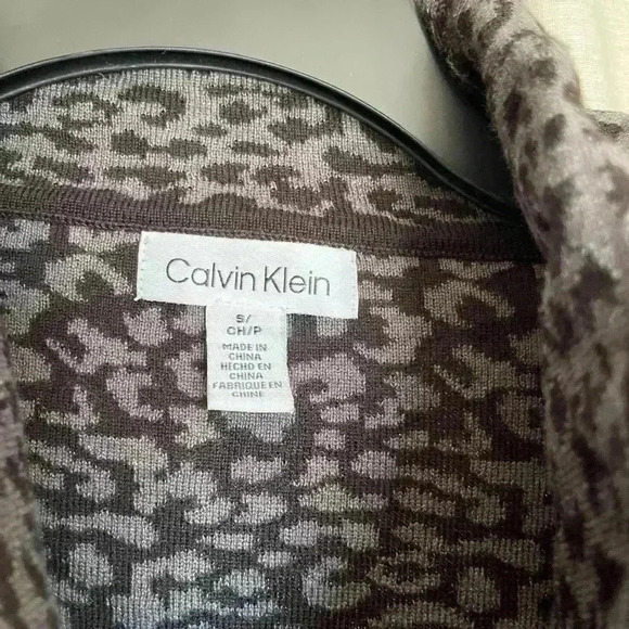 Calvin Klein cardigan - Picture 3 of 3